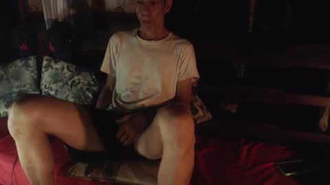 Snapshot of laye19 chatting on 11-08-25, 09:09 Laye19 online show from 11-08-25, 09:09