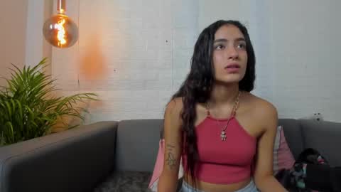 Snapshot of layla_707 chatting on 12-03-24, 11:13 Layla online show from 12-03-24, 11:13