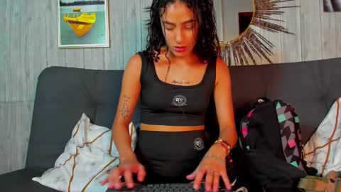 Snapshot of layla_707 chatting on 12-08-24, 12:40 Layla online show from 12-08-24, 12:40
