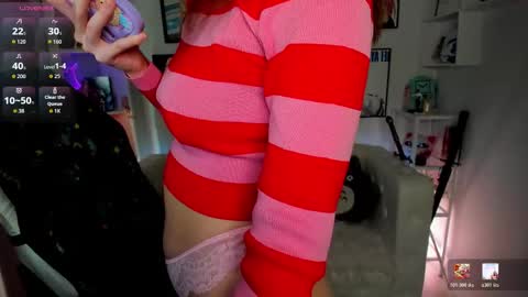 Snapshot of layla_bloom chatting on 03-22-26, 05:38 Your sweet girl-next-door online show from 03-22-26, 05:38