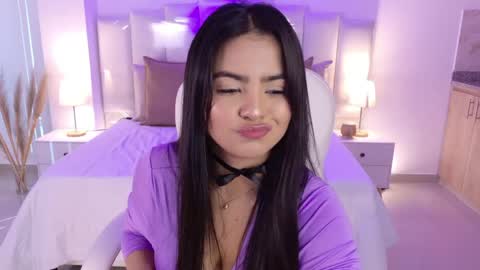 Layla Breezee online show from 04-01-26, 01:41