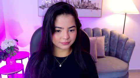 Layla Breezee online show from 05-01-26, 11:59