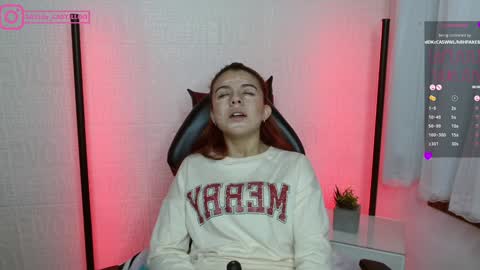 Layla online show from 12-17-24, 02:11