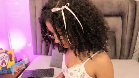 layla_clarke online show from 09-16-25, 04:57