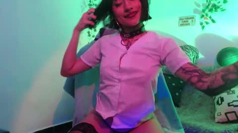 layla_quinn online show from 12-15-25, 10:58