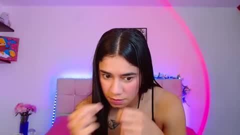 Snapshot of layla_roma chatting on 10-16-25, 02:23 Lia and Rachel online show from 10-16-25, 02:23