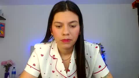 Lia and Rachel online show from 05-26-26, 01:01