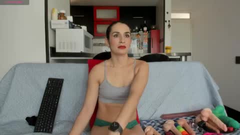 Snapshot of layla_sia chatting on 05-14-26, 03:41 LAYLA online show from 05-14-26, 03:41