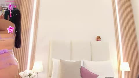 Snapshot of laylaasmith chatting on 10-17-25, 11:02 Laylaa Smith online show from 10-17-25, 11:02