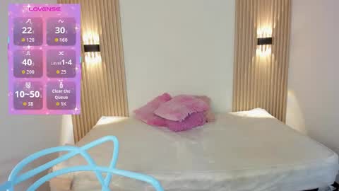 Snapshot of laylaember chatting on 02-25-26, 01:10 LaylaEmber online show from 02-25-26, 01:10