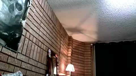 Snapshot of laylakills chatting on 11-23-25, 05:07 Layla Kills online show from 11-23-25, 05:07