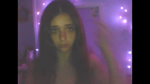 Snapshot of laylakutiex chatting on 09-15-25, 06:57 Layla online show from 09-15-25, 06:57