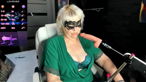 laylalaylamilf online show from 09-30-25, 12:32