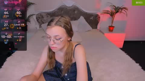 layriantavee online show from 01-13-25, 01:49