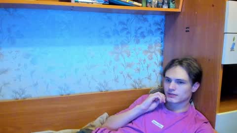 Snapshot of lazaret1k chatting on 01-09-25, 04:30 Vladi online show from 01-09-25, 04:30