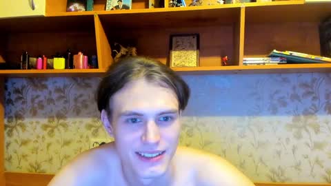 Snapshot of lazaret1k chatting on 01-23-25, 10:44 Vladi online show from 01-23-25, 10:44