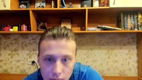 Snapshot of lazaret1k chatting on 01-24-25, 08:55 Vladi online show from 01-24-25, 08:55