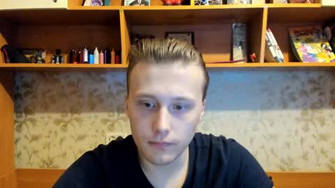 Snapshot of lazaret1k chatting on 02-01-25, 07:47 Vladi online show from 02-01-25, 07:47