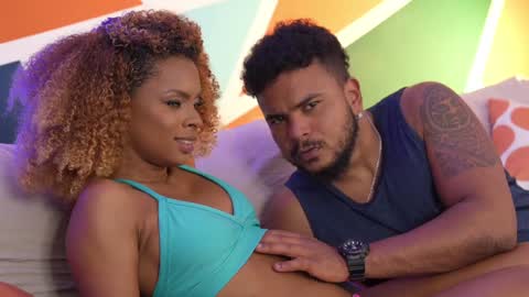 Snapshot of lazyasses chatting on 09-17-25, 09:27 Favn Viva Richard Camilla online show from 09-17-25, 09:27