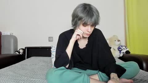 Snapshot of lazydarkknight chatting on 12-25-24, 03:50 Alex online show from 12-25-24, 03:50