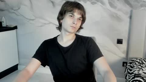 Alex online show from 06-11-26, 02:53