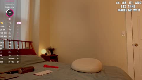 Cece  online show from 12-19-24, 09:06