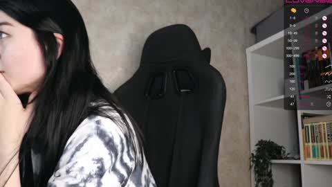 Lisa online show from 12-10-24, 04:34