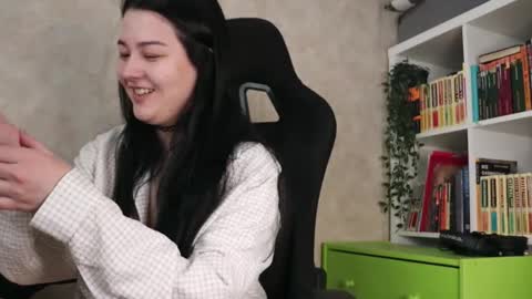 Snapshot of lazynut chatting on 03-04-26, 04:40 Lisa online show from 03-04-26, 04:40