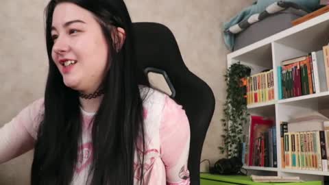 Snapshot of lazynut chatting on 03-30-26, 03:29 Lisa online show from 03-30-26, 03:29