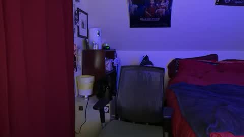 Snapshot of lbffemme chatting on 02-13-26, 02:29 lbffemme online show from 02-13-26, 02:29