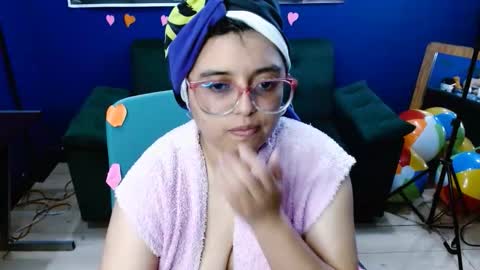 lcherryblossoml online show from 10-14-25, 12:00