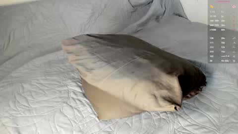 Snapshot of le__ah chatting on 02-13-25, 06:09 Lea online show from 02-13-25, 06:09