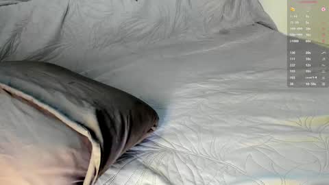 Snapshot of le__ah chatting on 02-18-25, 06:37 Lea online show from 02-18-25, 06:37