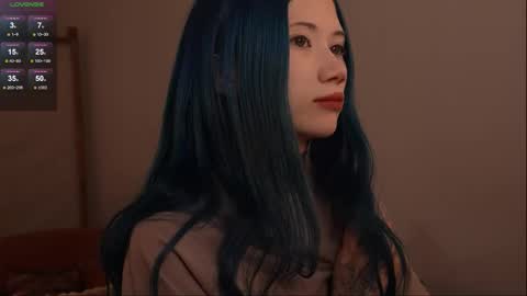 Snapshot of le_chan chatting on 10-27-25, 06:39 felixe online show from 10-27-25, 06:39