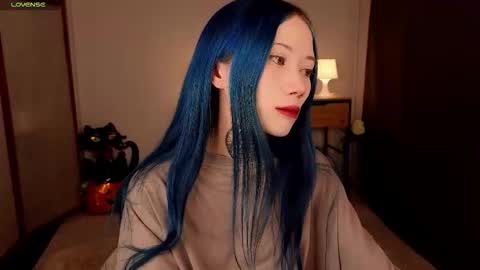 Snapshot of le_chan chatting on 10-30-25, 09:44 felixe online show from 10-30-25, 09:44