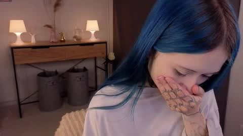 Snapshot of le_chan chatting on 11-07-25, 10:48 felixe online show from 11-07-25, 10:48