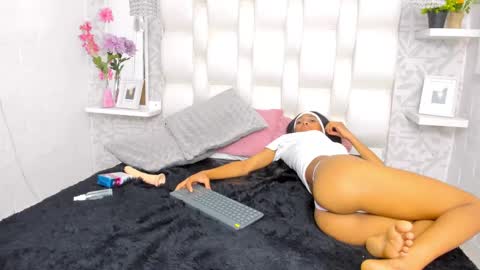 Snapshot of lea_abbey chatting on 03-07-25, 03:49 lea_abbey online show from 03-07-25, 03:49