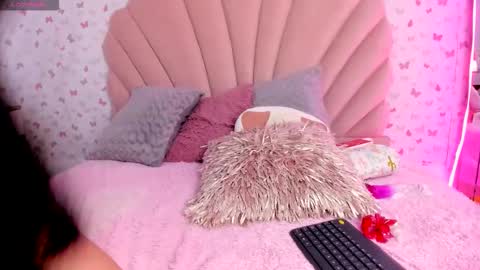 Snapshot of lea_abbey chatting on 11-04-25, 12:59 lea_abbey online show from 11-04-25, 12:59