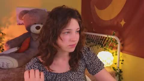 Snapshot of lea_belle_ chatting on 03-03-25, 06:33 Lea online show from 03-03-25, 06:33