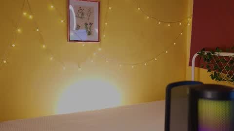 Snapshot of lea_belle_ chatting on 09-09-25, 04:39 Lea online show from 09-09-25, 04:39