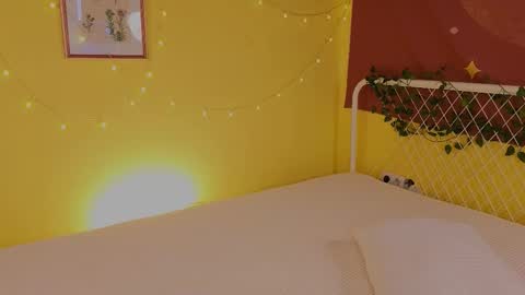 Snapshot of lea_belle_ chatting on 11-07-25, 03:56 Lea online show from 11-07-25, 03:56