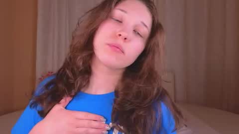 Lea online show from 03-26-26, 05:18