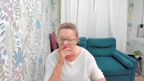 Lea online show from 12-08-24, 05:07