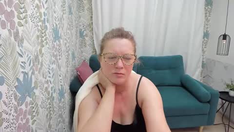 Lea online show from 02-23-25, 08:28