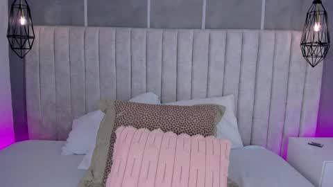    online show from 05-08-26, 06:46