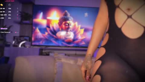 L E A   online show from 07-01-26, 06:07