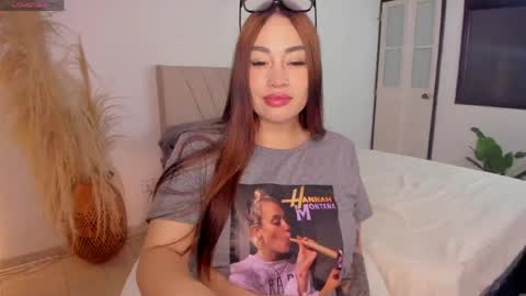 Leah online show from 06-04-26, 01:00