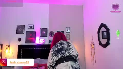 Leah online show from 06-17-26, 09:16