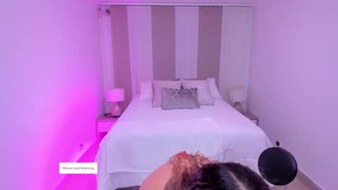 Leah  Greyy online show from 10-27-25, 11:25