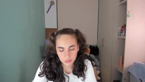 Laura online show from 01-21-25, 02:54